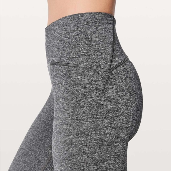 Lululemon Train Times 7/8 Pant *25" size 4 - Picture 5 of 6